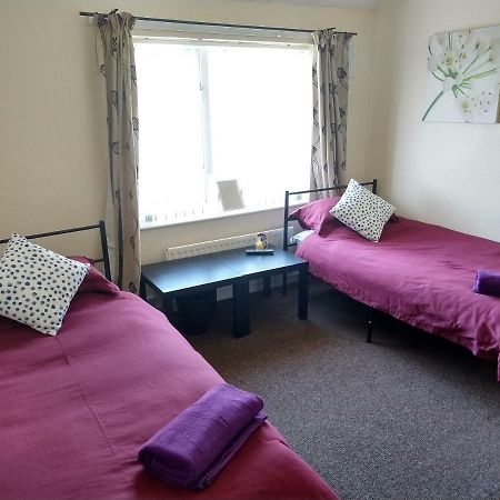 Rowe Gardens - Self Catering - Guesthouse Style - Comfortable Twin Or Double Rooms - Quiet Residential Area Workington Dış mekan fotoğraf