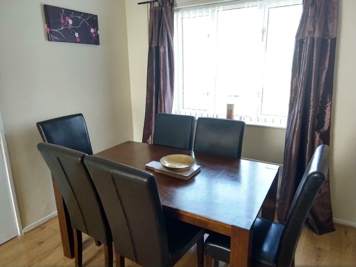 Rowe Gardens - Self Catering - Guesthouse Style - Comfortable Twin Or Double Rooms - Quiet Residential Area Workington Dış mekan fotoğraf